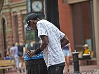 streetpeople  mal schaun was heute drinn ist