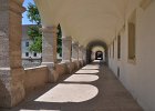 DSC 0763  Säulengang im ersten Innenhof : Stift Kremsmünster, Kremsmünster, Oberösterreich, Austria, Kirche, Fotodokumentation, Kirchenfoto