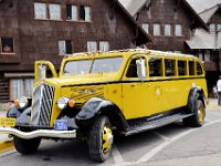 usawy0435  der Tourbus des Yellowstone